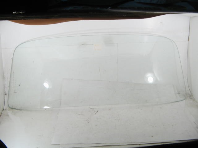FRONT WINDSHIELD GLASS