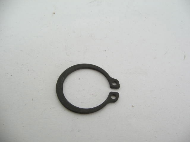 TRIPOD JOINT RETAINING CLIP