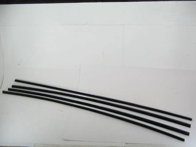 DOOR GLASS HORIZONTAL FELT SET