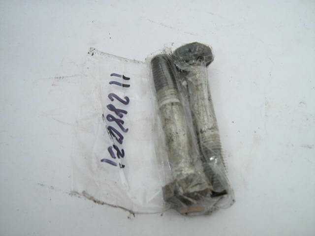 R SWAY BAR LINK TO AXLE BOLT