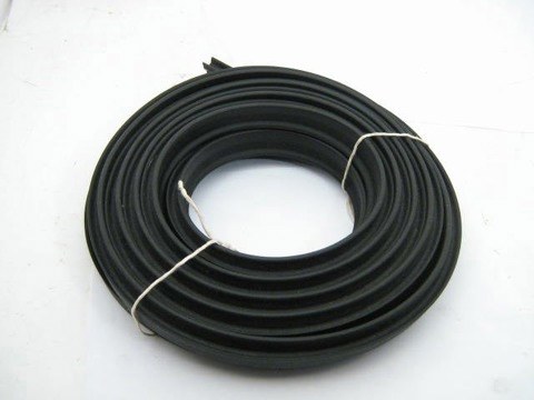 DOOR RUBBER SEAL SET ON DOOR