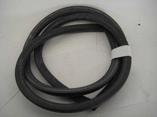 PININFARINA REAR WINDOW SEAL