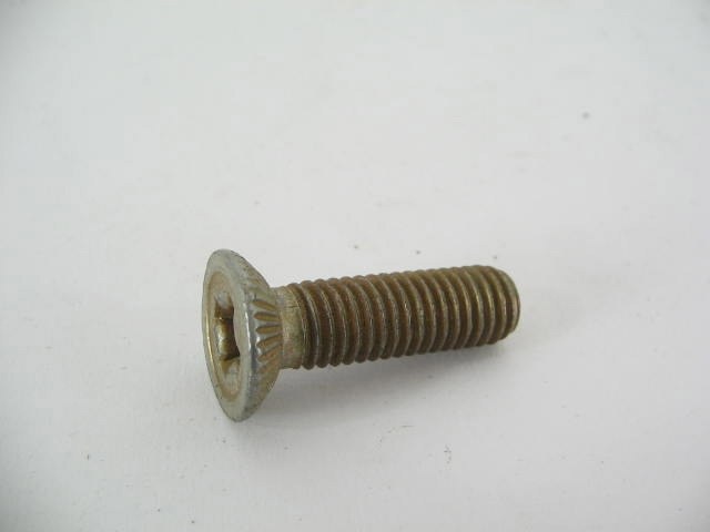 DOOR CATCH UPPER RETAING SCREW