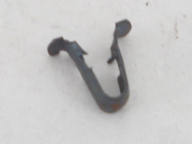 RETAINING CLIP FOR SIDE TRIM