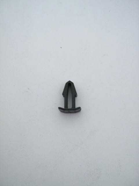 CLIP TO RETAIN VENT GRILL