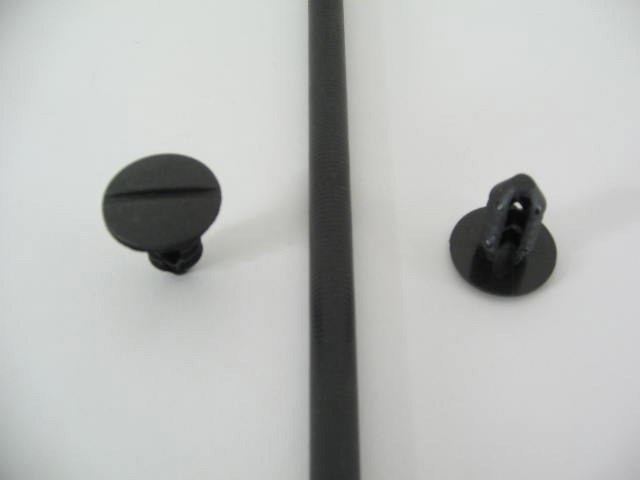 BLACK STUD TO HOLD REAR SHELF