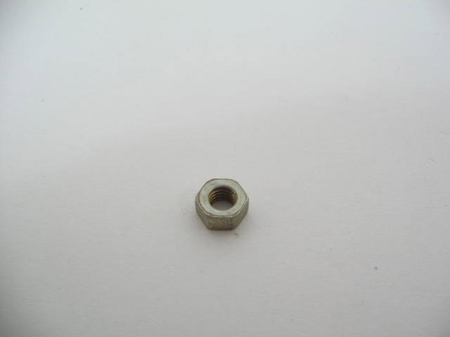 UNKNOWN NUT 5 X 0.8 MM THREAD