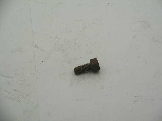 BAR TO MOUNT BOLT