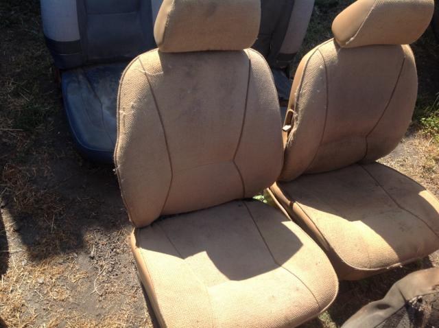 RIGHT CAMEL SEAT ASSEMBLY