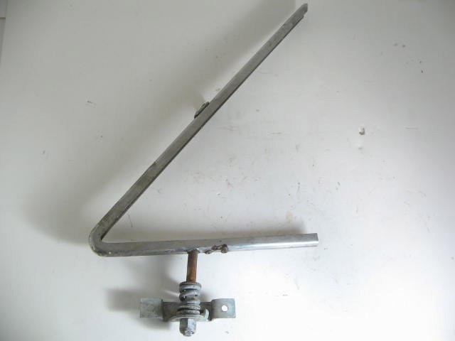 1967-82 RIGHT WING VENT FRAME