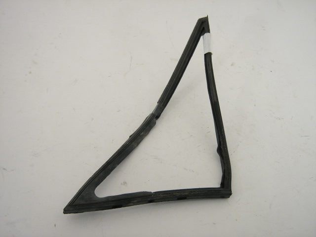 1967-82 LEFT WING VENT RUBBER