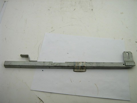 LEFT REAR DOOR WINDOW GUIDE