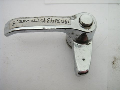 1966-78 LEFT WING VENT HANDLE