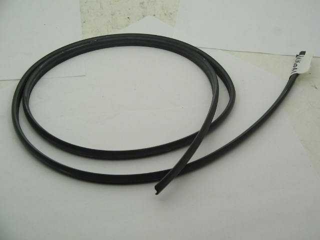 FT GRILL SURROUND RUBBER STRIP