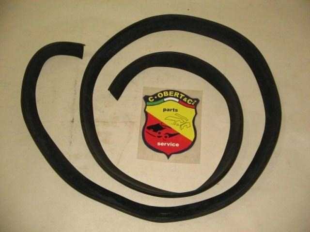 WIPER COWL TO BODY RUBBER SET