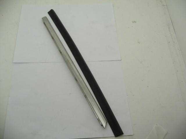 LEFT TRIM @ CONV TOP WINDOW