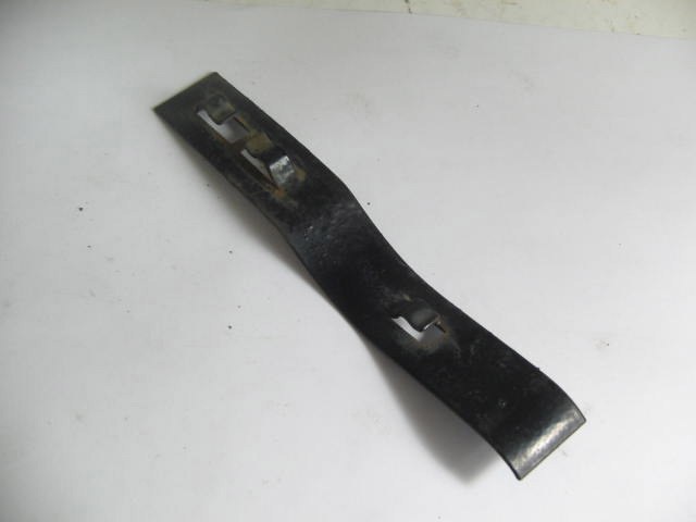 FRONT COWL GRILL CLIP ON END