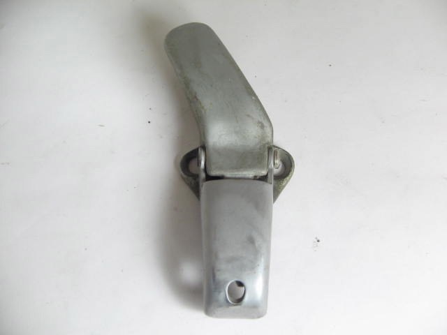 1967-80 RIGHT TOP LATCH