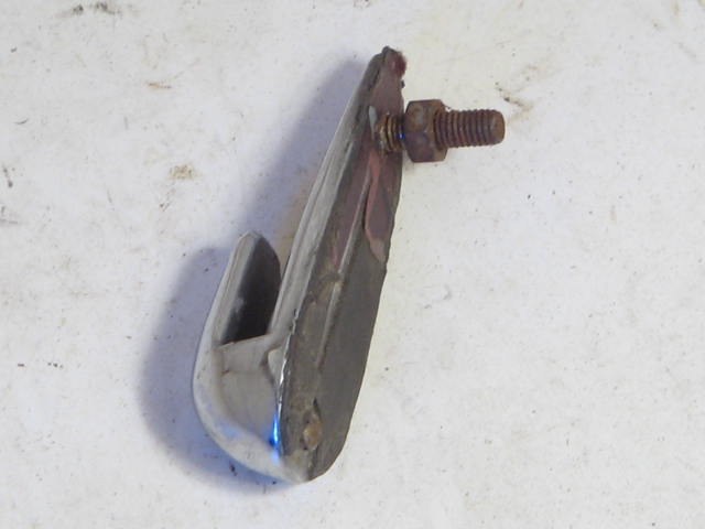 TOP COVER REAR CHROME HOOK
