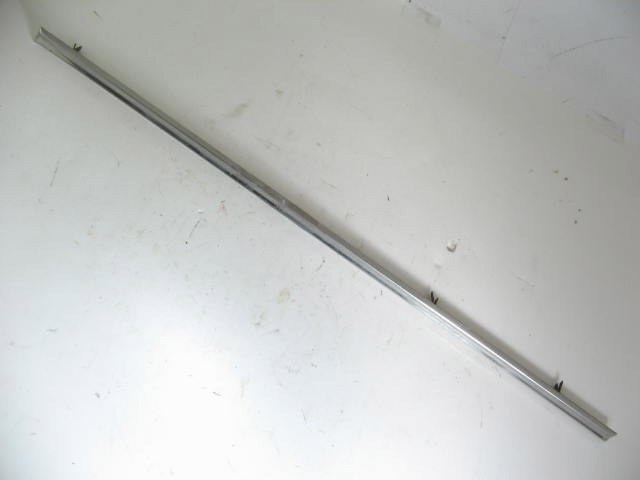 1966-78 LOWER DOOR PANEL TRIM
