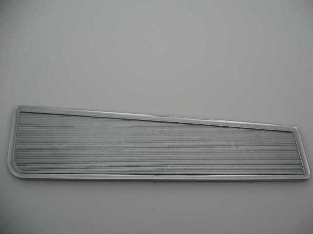 1968-78 RIGHT DOOR KICK PANEL