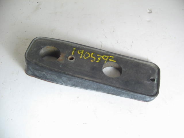 1970 SIDE LAMP INSULATION PAD