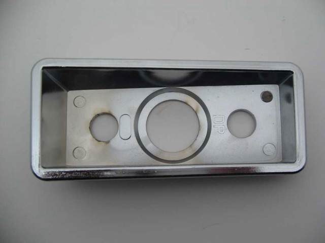 R R CHROME SIDEMARKER SURROUND