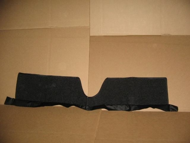 F EDGE OF R SEAT BOTTOM CARPET