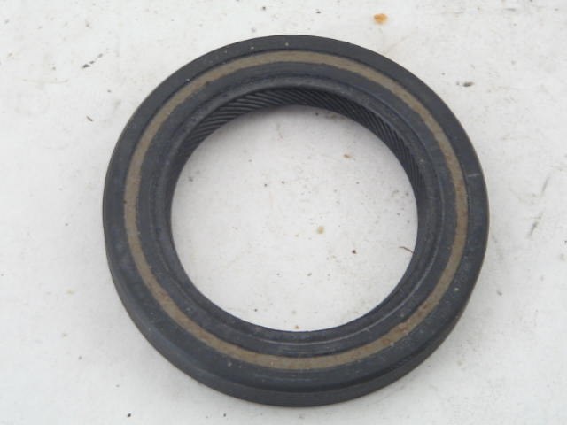 REAR OUTER/FRONT INNER SEAL