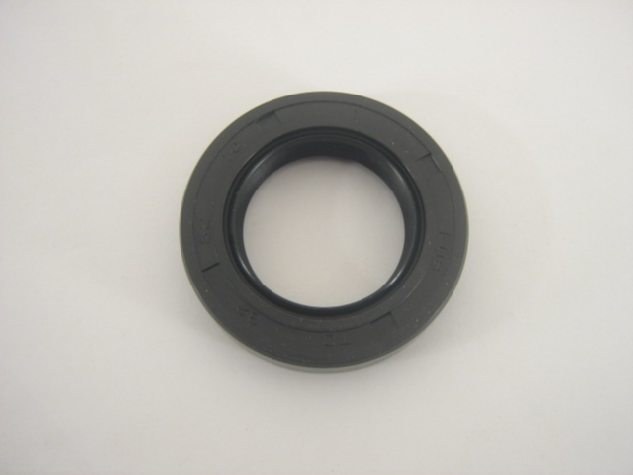 2.0 R AXLE WHEEL BEARING SEAL