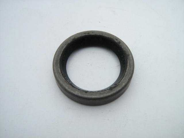 AXLE BOOT OIL SEAL