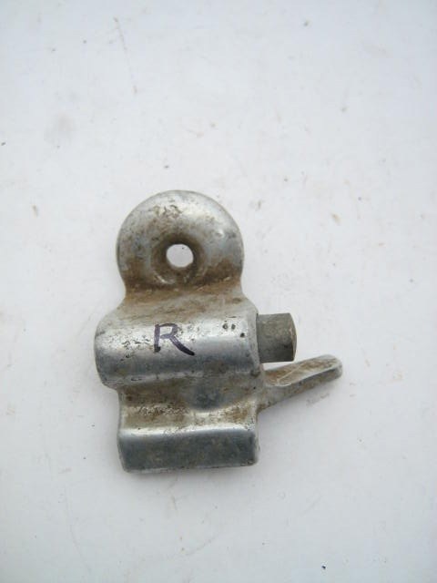 RIGHT FRNT SLIDING WINDOW LOCK