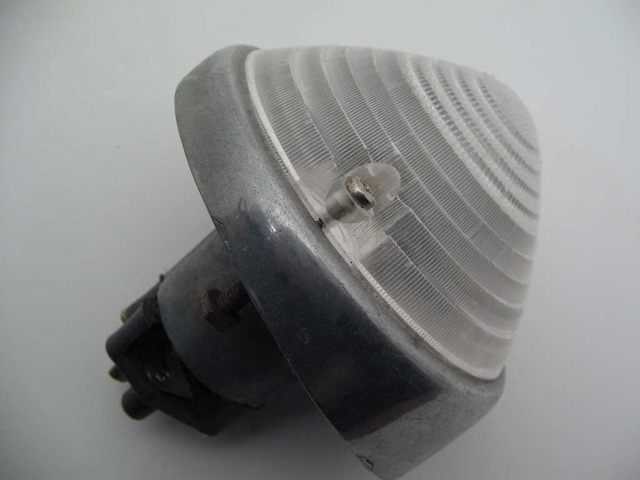 FRONT PARKING LAMP ASSEMBLY