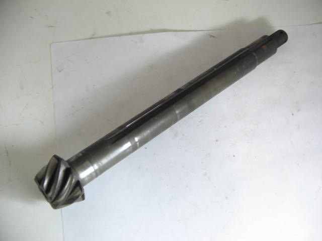 8 TOOTH PINION SHAFT ONLY