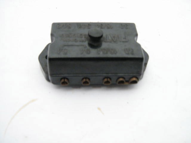 4 FUSE FUSEBOX ASSEMBLY