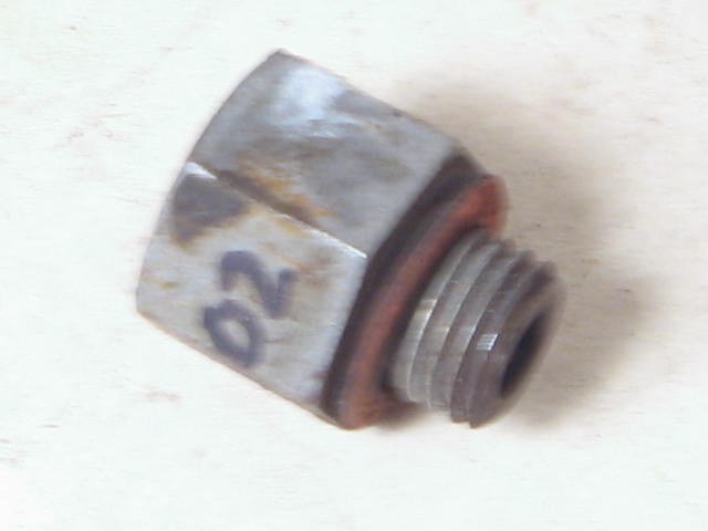 1958-60 OIL BREATHER  MOUNT