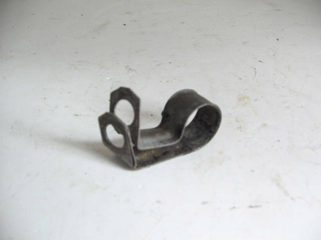 FUEL LINE CLIP