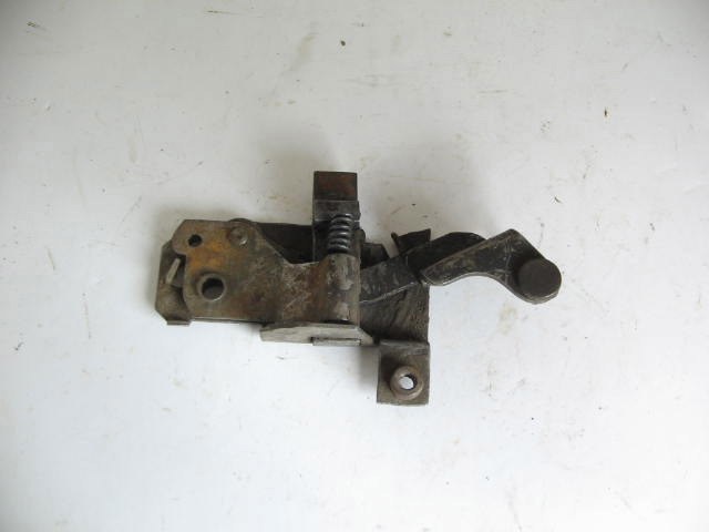 1959-64 LEFT DOOR LOCK ASSY