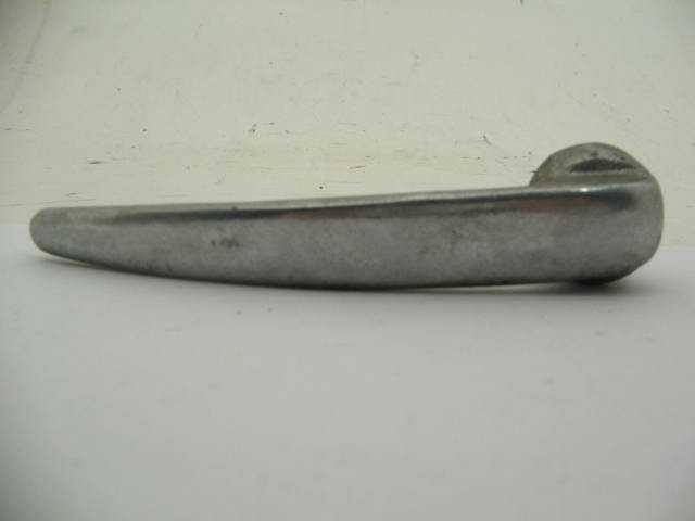INSIDE RIGHT FRONT DOOR HANDLE