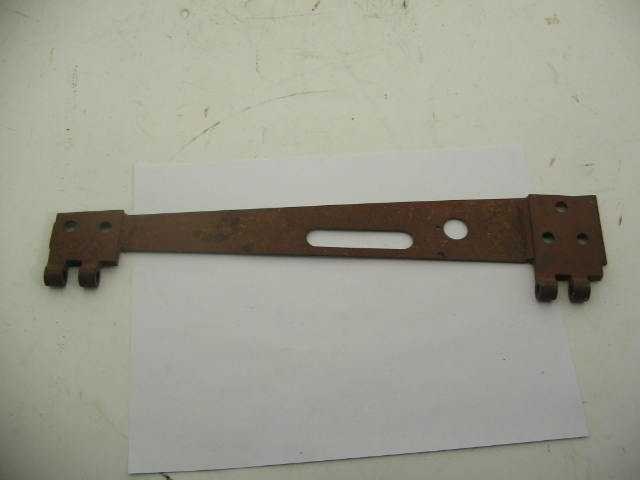 SEDAN LEFT DOOR HINGE FRAME
