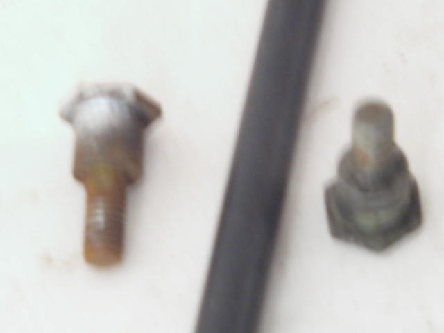 WINDOW WIRE ROLLER BOLT