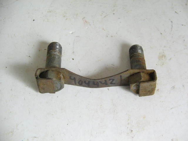 AXLE BEARING MOUNTING PLATE