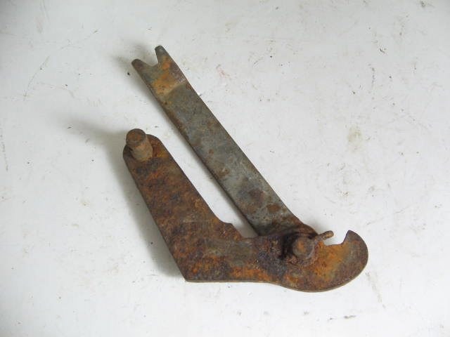 RIGHT EMERGENCY BRAKE LEVER