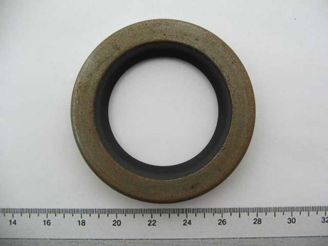 REAR AXLE OIL SEAL