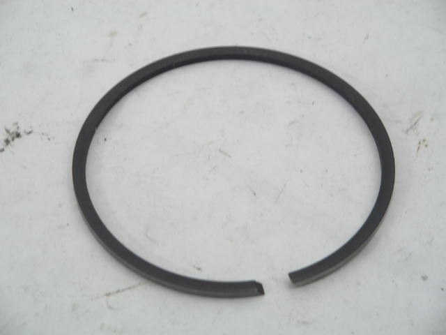 CRANKSHAFT OIL RETAINING RING