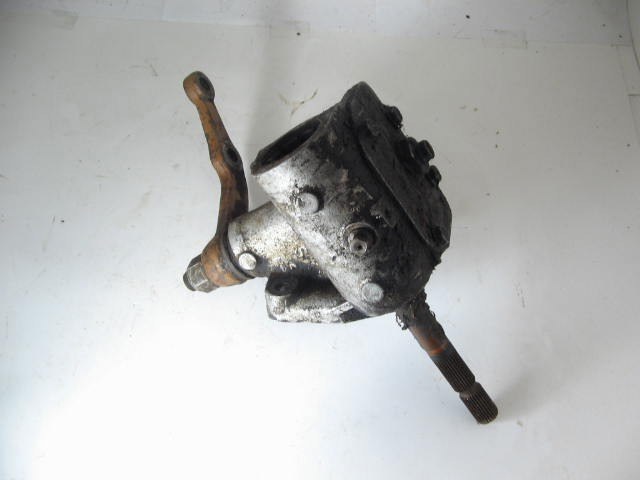 STEERING BOX ASSEMBLY