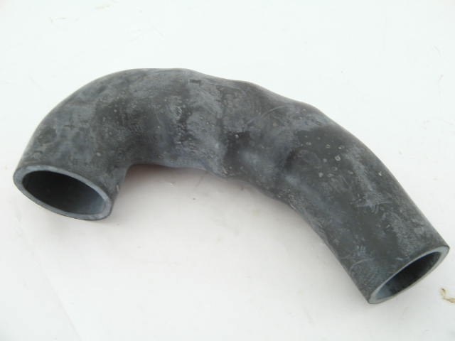 HOSE FROM AIR CLEANER TO CARB