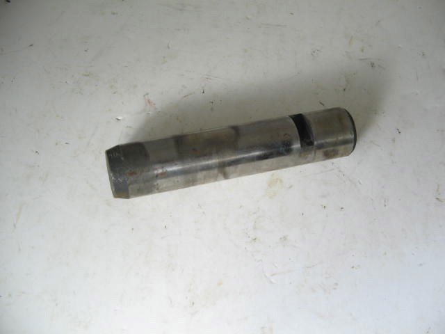 4-SPD REVERSE IDLER GEAR SHAFT