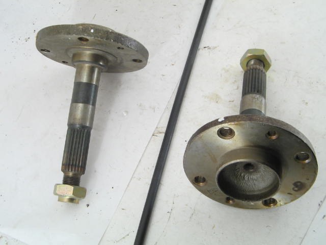 22 SPLINE REAR STUB AXLE