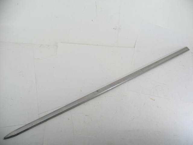 RIGHT REAR BRIGHT MOULDING